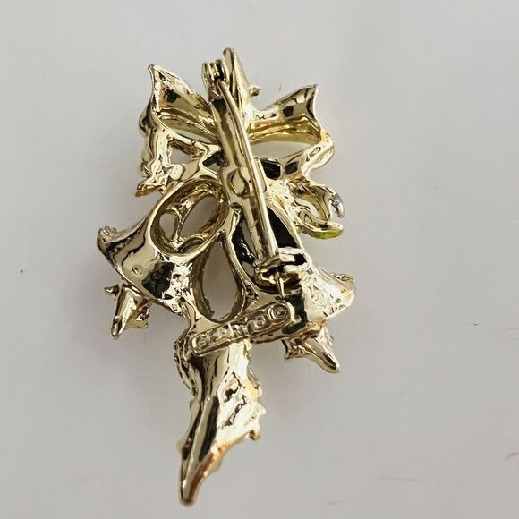 Vintage Gerry’s Holly Berry Bells Bow Pin Brooch Red Green Enamel Gold Tone 1257 - Picture 7 of 9